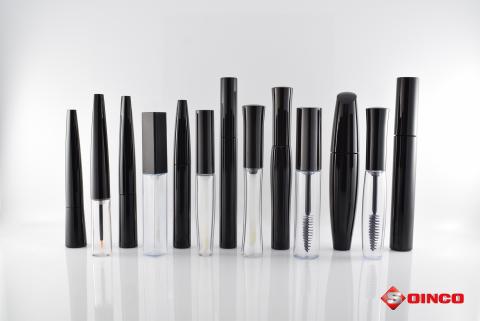 Cepillo aplicador con tapa plástica para emulsiones liquidas o semisólidas