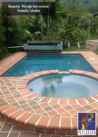 Breakwaters exclusive line Image