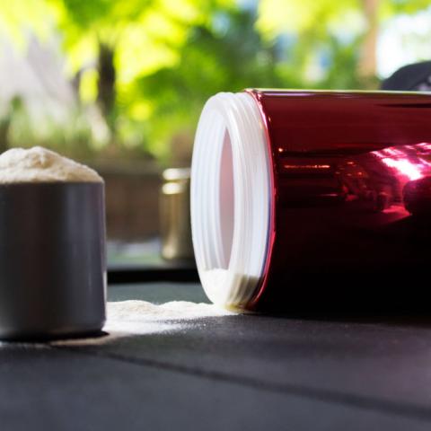 Metalized Canisters for sport nutrition Image