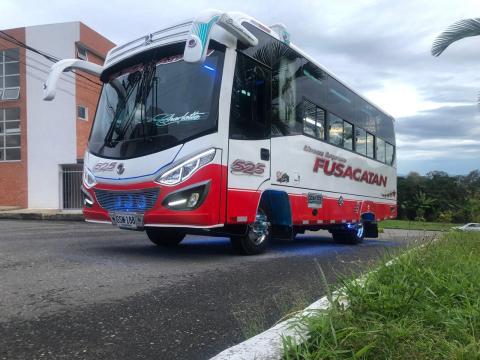 Urban Dreamliner minibus Image