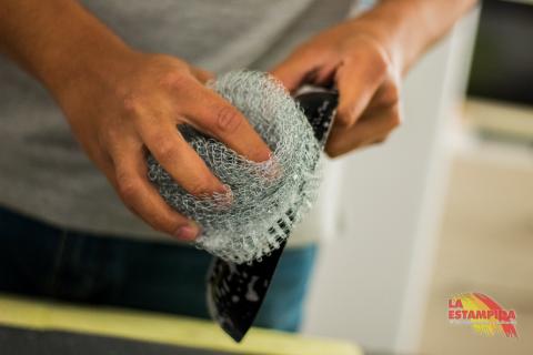 METALLIC SCOURERS