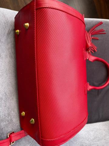 Red handbag Image