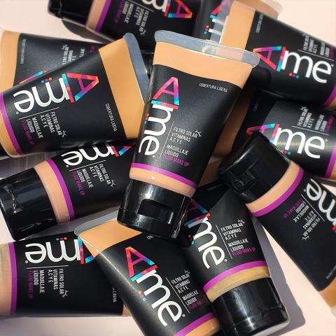 Liquid make-up Image