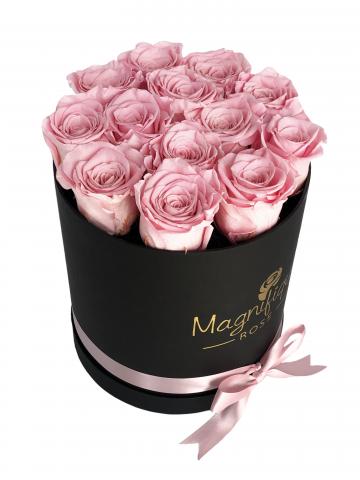 BOWL BY 13-14 PRESERVED ROSE HEADS Image