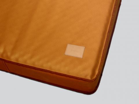 NUDE BED Image