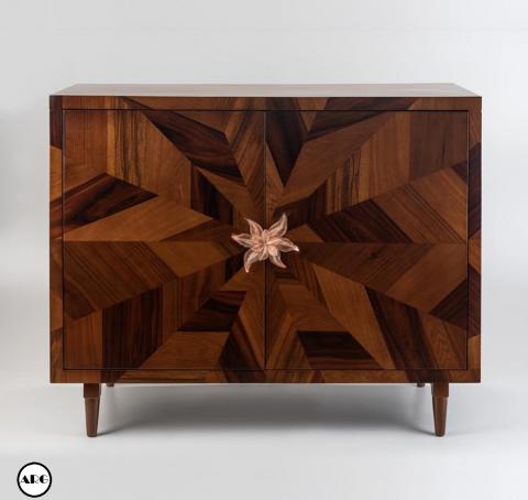 Gold and wood Image