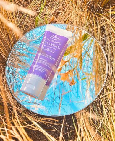 MOISTURIZING FACIAL CREAM WITH CBD Image