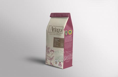 Specialty green and roasted coffee from the Colombian coffee region Image