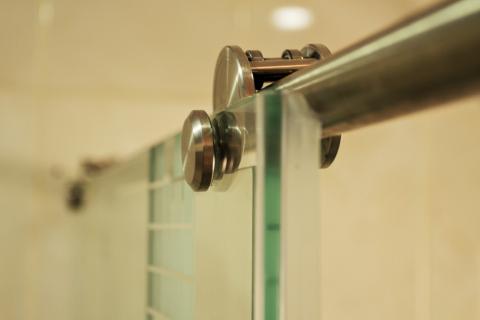 Bathroom divider glasses Image