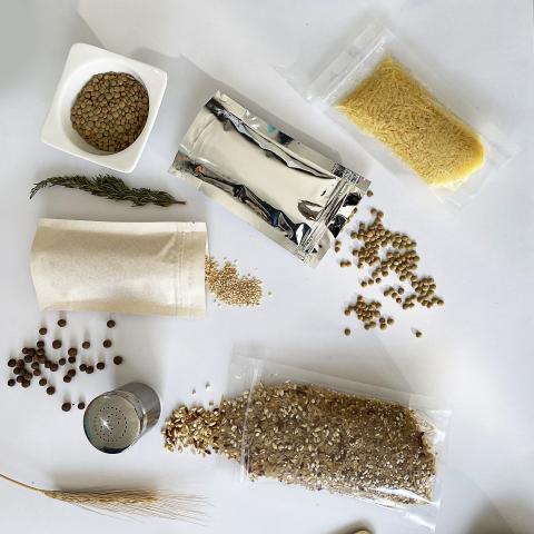 Packaging with zipper Image