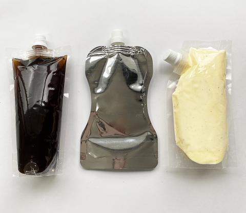 Packaging with valve Image