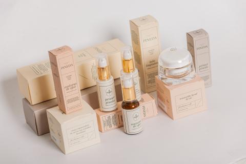 Caviar and Brazilian Chesnuts Regenerating Cream Image