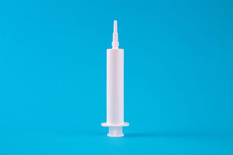 INTRAMAMARY SYRINGE SHORT CANNULA X 10 ML Image