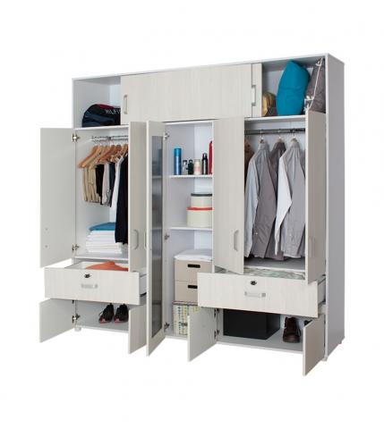 CLOSET Image