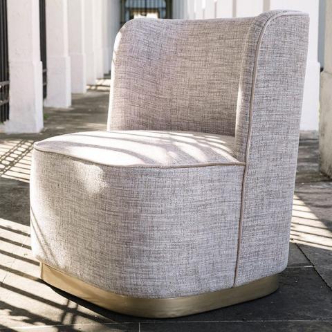 BE Lounge Chair Image