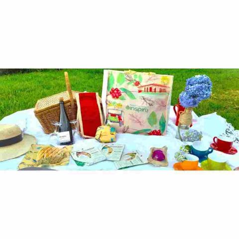 Bag with internal compartments Image