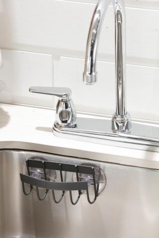 3879 Platinum sponge holder Image