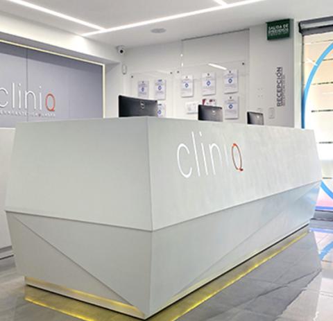 FRONT DESKS Image