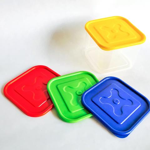 500cc square container Image