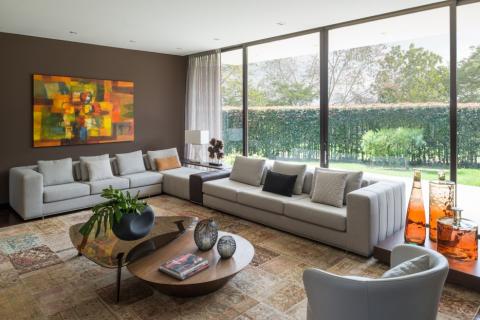 LIVING ROOM FURNITURE Image