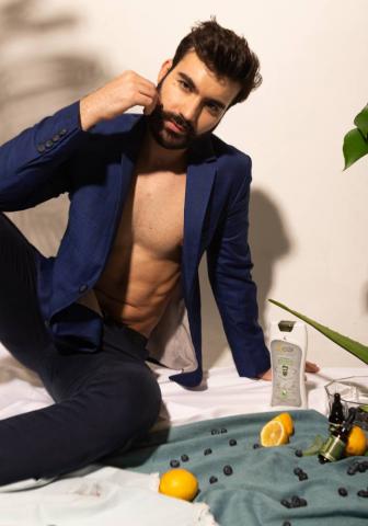 Shampoo-Minoxidil-and-black-aradans-man-400-gr Image