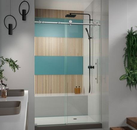 Frameless glass shower doors Image