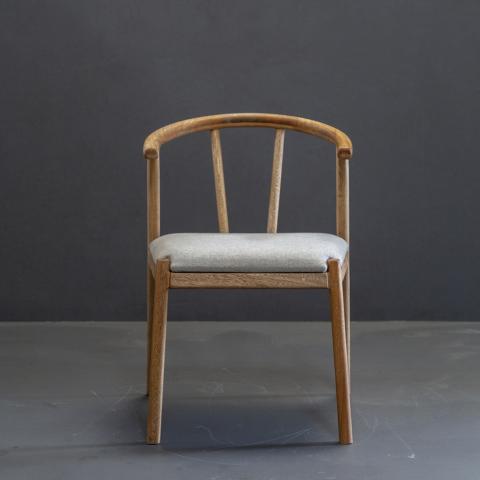 C chair Image