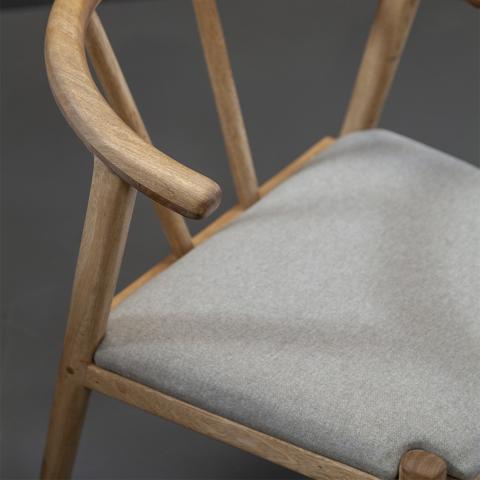 C chair Image