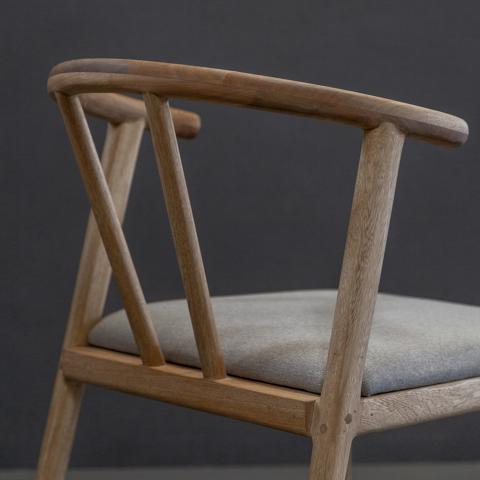 C chair Image