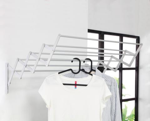 5122 Aluminum 8 tubes expandable wallmounted drying rack Image