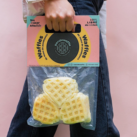Precooked waffle of pandeyuca dough Image