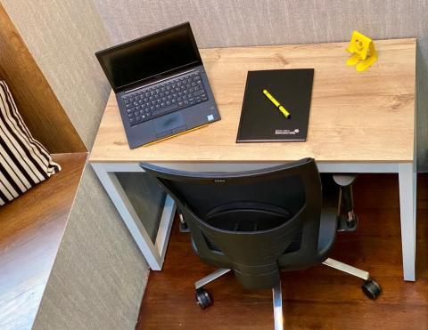 Home Desk Image