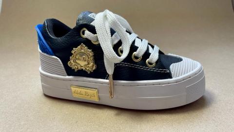 Child's Shoe Image