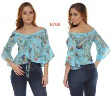 LADY JEANS AND BLOUSE Image