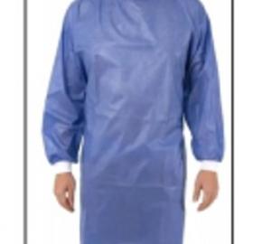 surgical gown with fists in rip