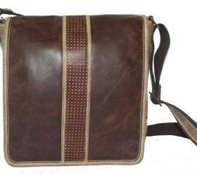 safari line messenger bag