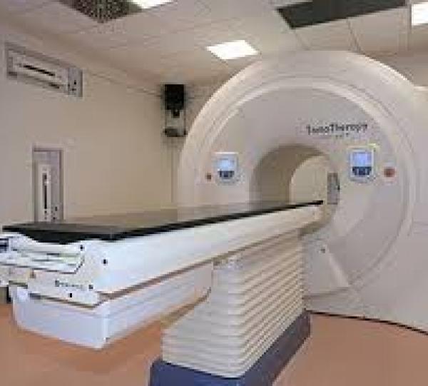 tomoterapia.jpg Tomoterapia