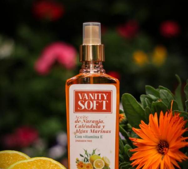 ORANGE, CALENDULA AND SEAWEED BODY OIL WITH VITAMIN E Image