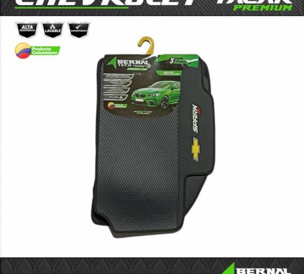 TAPETE AUTO CHEVROLET SPARK - CAR MAT SPARK