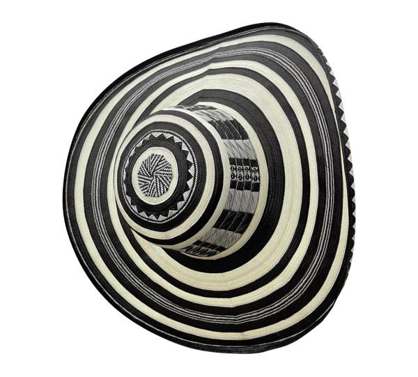 Traditional Hat 23 Fibers Image