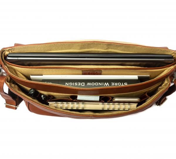 2360 - Professional Laptop Messenger Image