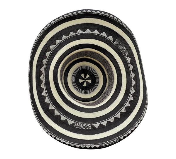 Traditional Hat 31 Fibers Image