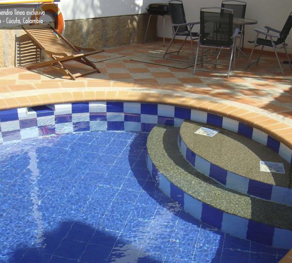 Breakwaters exclusive line Image