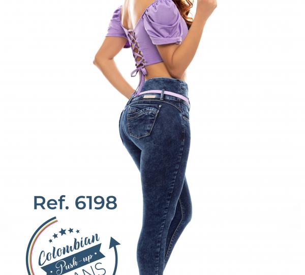 Colombian Women Jeans Image