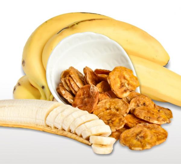 Crunchy dried tropical fruit blend (mango, pineapple & banana chips) Image
