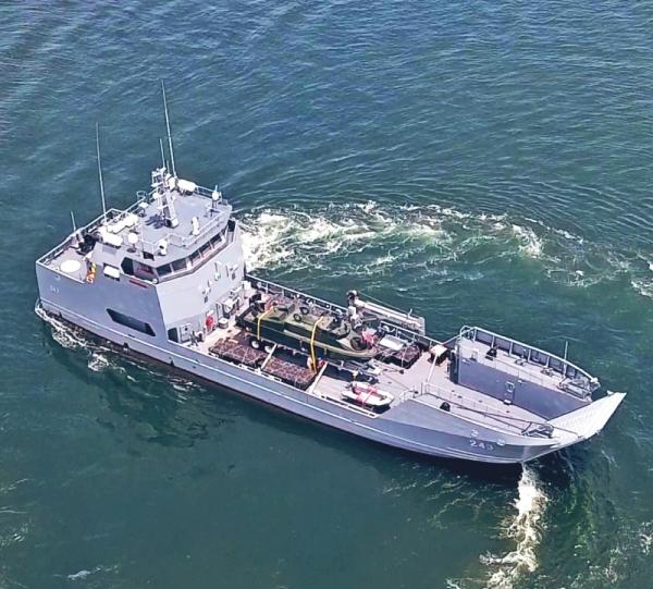 LCU-LANDING CRAFT UTILITY Image