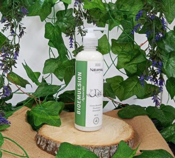 MOISTURIZING CREAM WITH BIOEMULSION AVOCADO Image