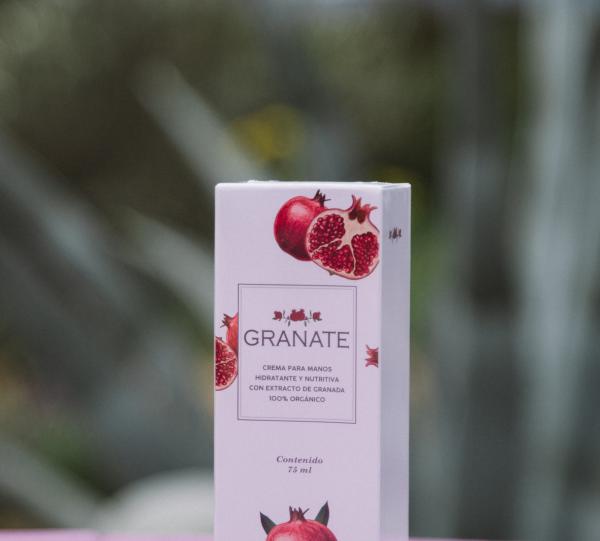 Hand cream with pommegranate organic oil Image