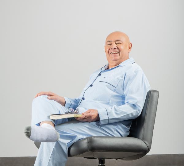 Light blue pajamas with blue dots with velcro closure Image