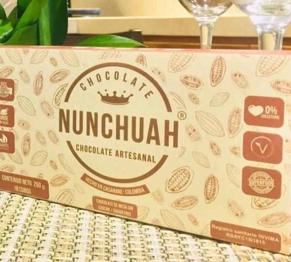 Table chocolate sugar free, 100% cacao mass. Image